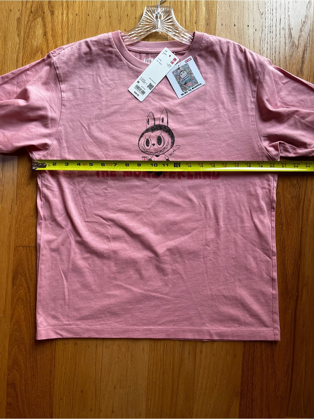 NWT Uniqlo Popmart Labubu Pink 'The Monsterland' Graphic Short Sleeve Tee Medium - Picture 7 of 12